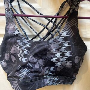 Women's Black Strappy Sports Bra